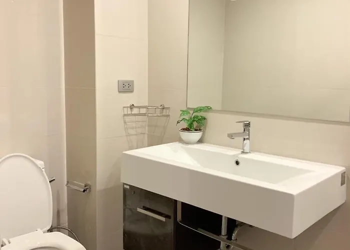 Suvarnabhumi Airport , , Sukumvit ,bts Ekamai-bangna Gæstehus Bangkok